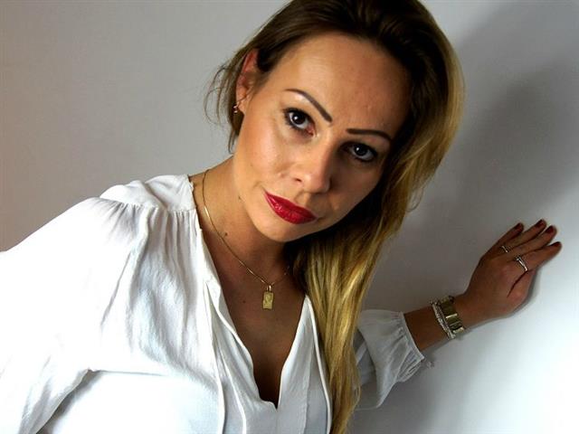 roxyblonde Vorschaubild