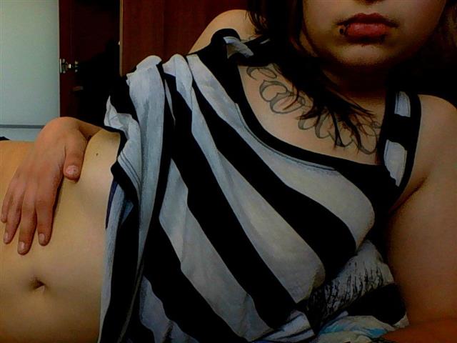 YoungTattoogirl Vorschaubild