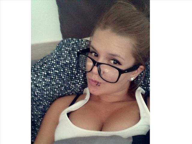 EllaWhite Vorschaubild